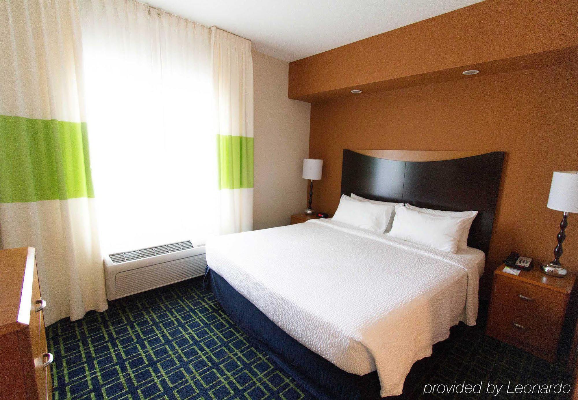 Fairfield & Hotel